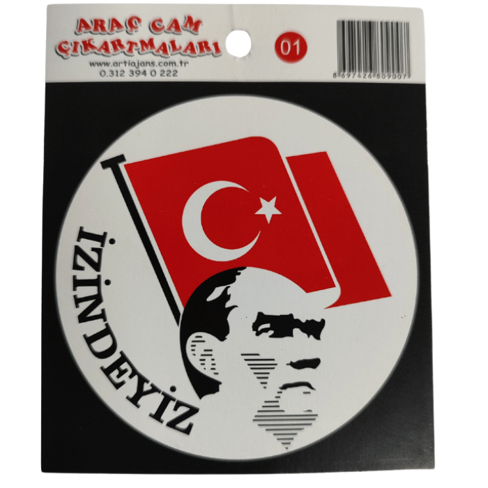 Araç Cam Çıkartma 1 (Atatürk Ve Bayrak İzindeyiz)