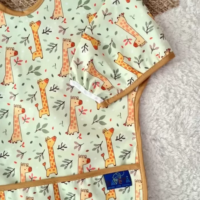 Forest Desenli Sıvı Geçirmez Unisex Aktivite Ve Mama Önlüğü 6-24 Ay