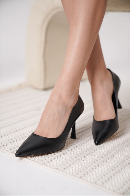 Zelena Kadın Mat Siyah Stiletto