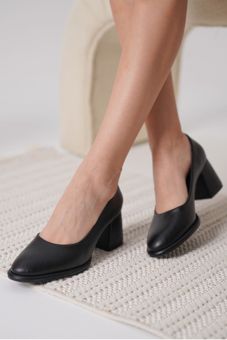 Candie Siyah Cilt Kadın Stiletto