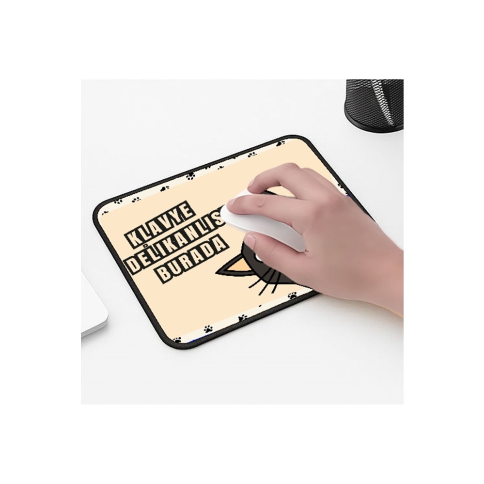 Klavye Delikanlısı Tasarımlı 33x28 Cm Mousepad Kaymaz Taban Rahat Konforlu Mouse Pad