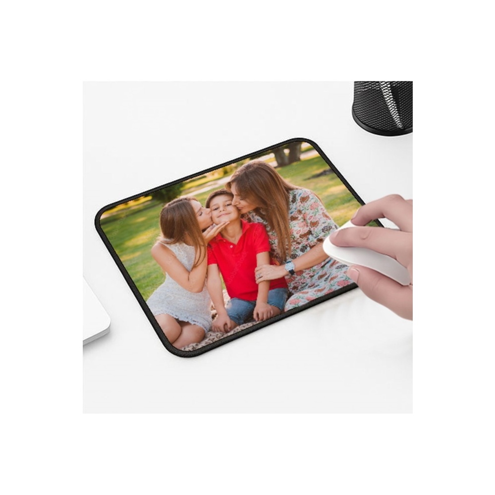Kişiye Özel Karikatürlü Fotoğraf Baskılı 33x28 Cm Mousepad Kaymaz Taban Rahat Konforlu Mouse Pad