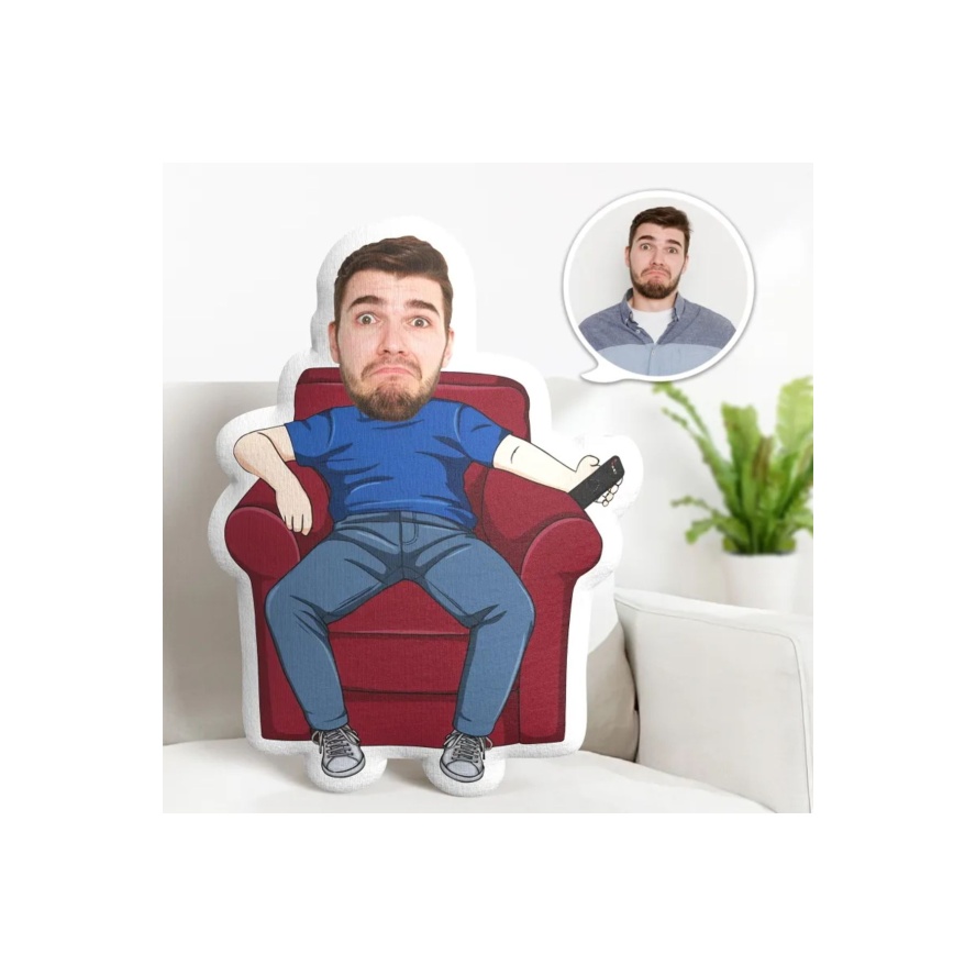 Kişiye Özel Koltuktaki Erkek Tasarımlı Şekilli Yastık