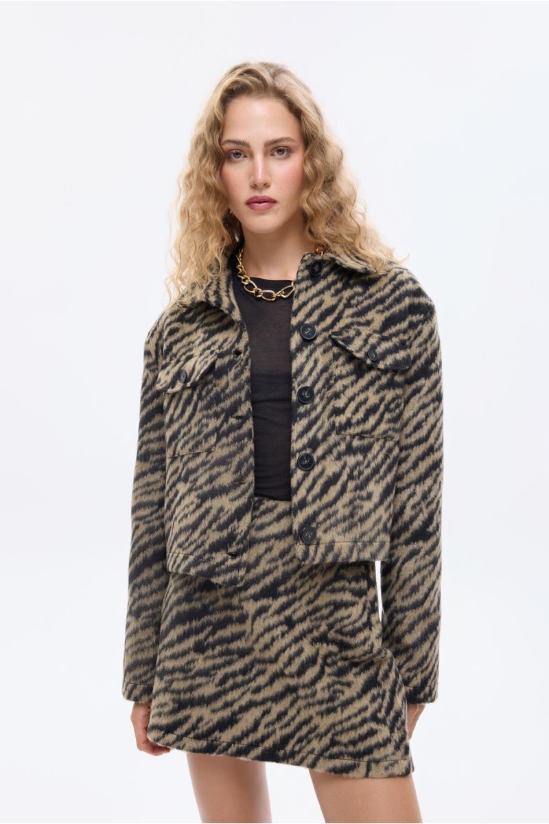 Quzu Desenli Crop Ceket