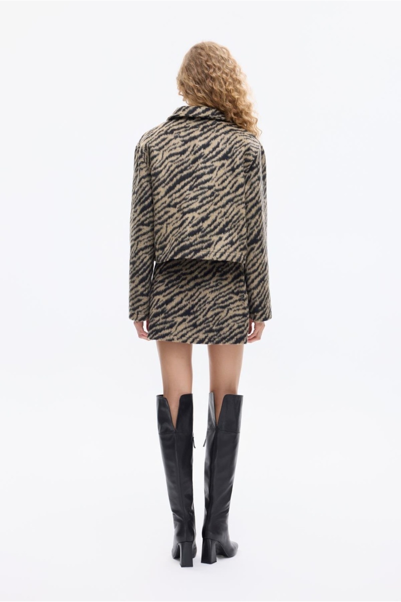 Quzu Desenli Crop Ceket