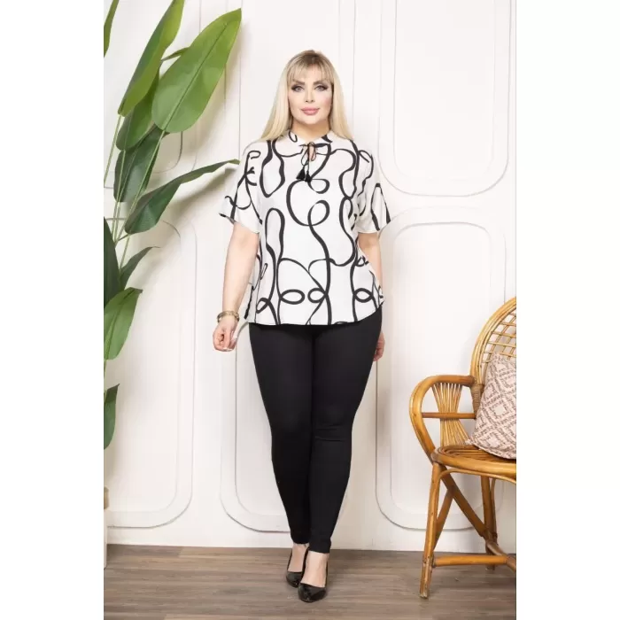 Bebe yaka püskül Detaylı Bluz - Desenli
