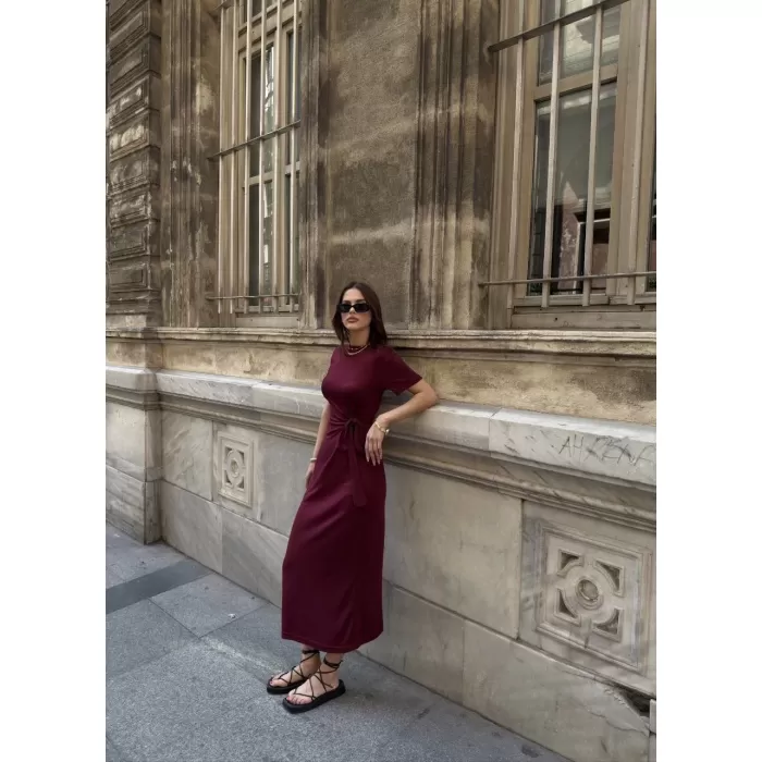 Osy Modal Yumuşak Dokulu Kumaş Bisiklet Yaka Kısa Kollu Kuşaklı Uzun Elbise - Bordo