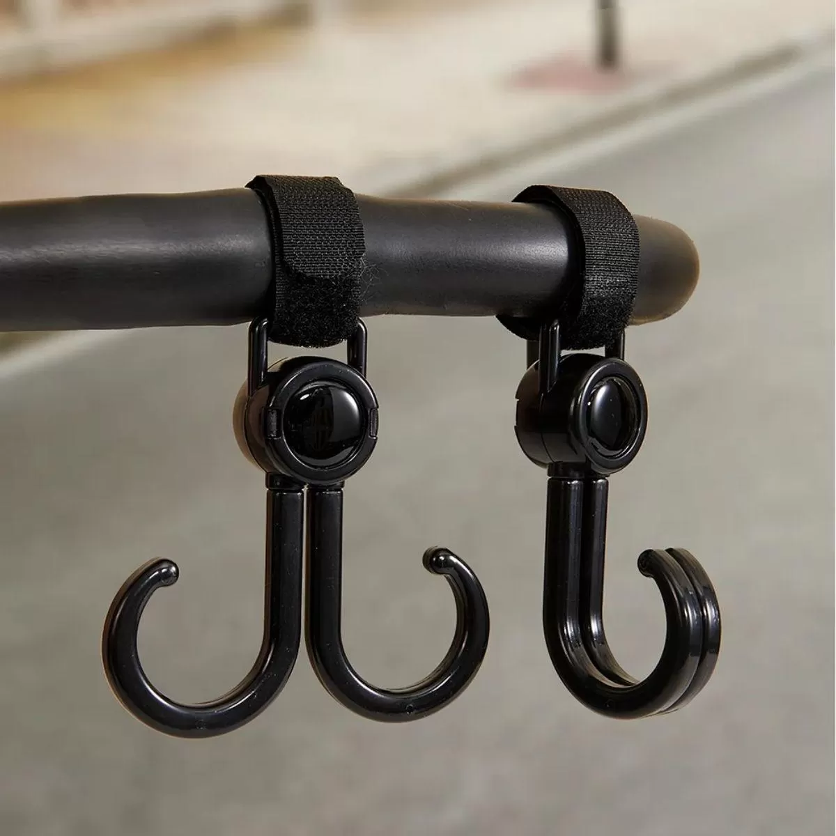 2 Adet Bebek Arabası, Motor, Bisiklet Eşya Taşıma Aparatı Plastik Kanca (4172) 2 Adet Bebek Arabası, Motor, Bisiklet Eşya Taşıma Aparatı Plastik Kanca (4172)