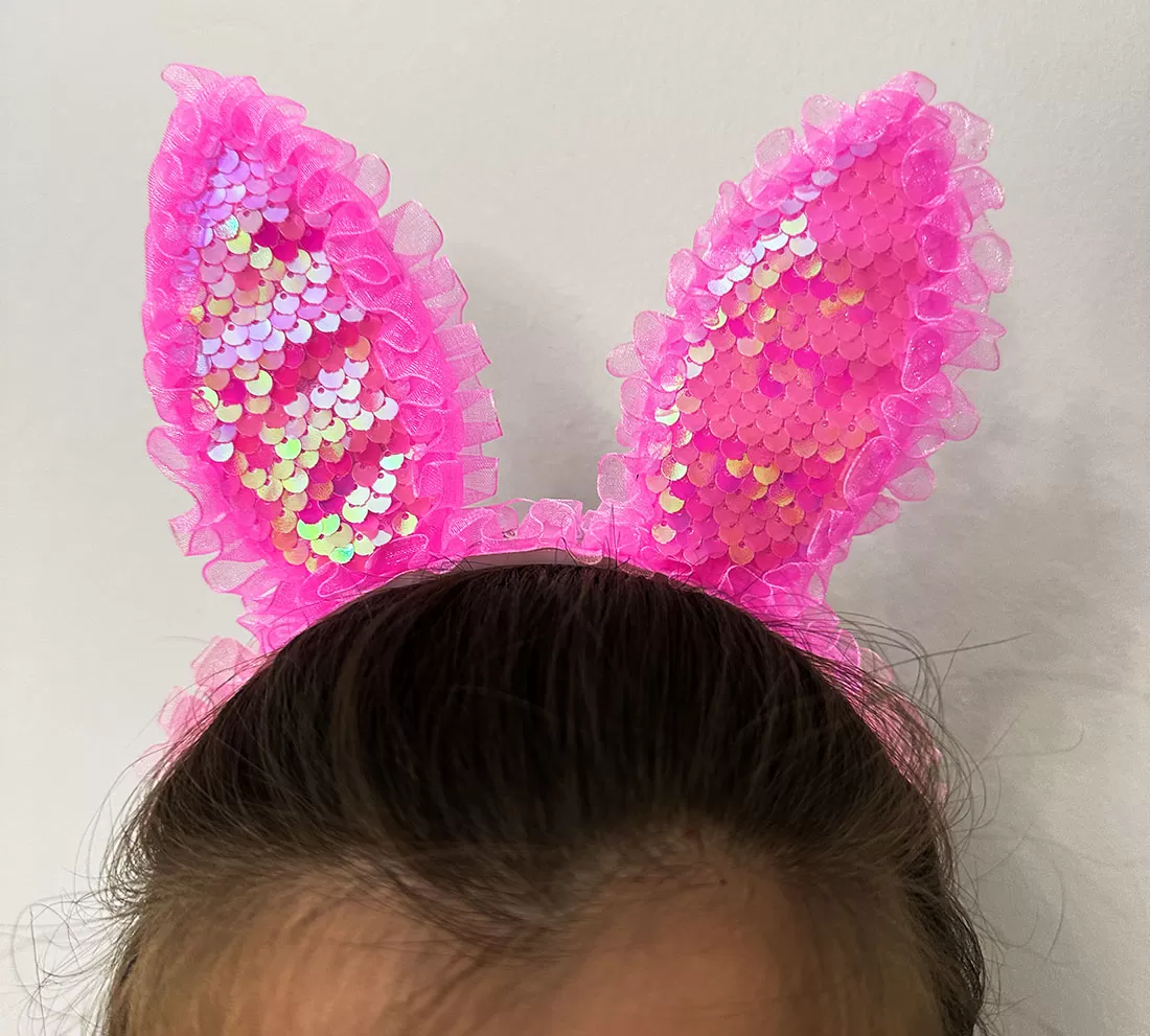 Kenarları Dantelli Fuşya Pullu Payetli Led Işıklı Tavşan Kulak 23X19 Cm (4172)