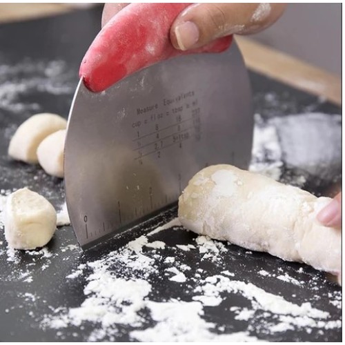 Paslanmaz Çelik Hamur Kesme Ve Şekillendirme Spatulası Paslanmaz Çelik Hamur Kesme Ve Şekillendirme Spatulası