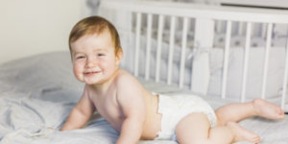 Bauchzeit: Kleine Bewegungen mit Tummy Time