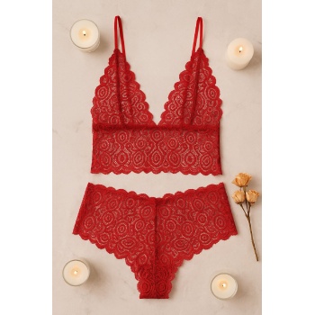 Kadın Kırmızı Dantel Bralet Şort Takımı – Tutkulu ve Çekici İç Giyim