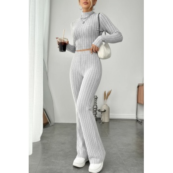 Kadın Gri Çizgili Boğazlı Crop Top ve Yüksek Bel Pantolon Takım