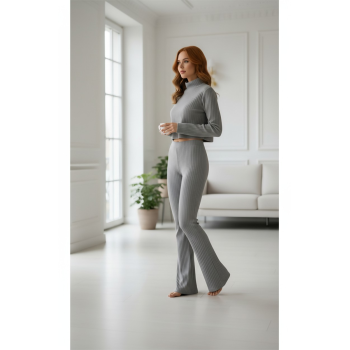 Kadın Fitilli Eşofman Takımı – Gri Boğazlı Crop Üst & İspanyol Paça Pantolon, Esnek Rahat Kalıp