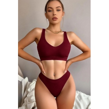 Kadın Bordo Seamless Tanga Sütyen Takım – Modern, Konforlu ve Günlük Kombinlere Uygun