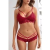 Kadın Bordo Dantelli Harness Sütyen Külot Takım – Modern, Konforlu ve Günlük Kombinlere Uygun