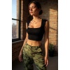 Kadın Siyah Kare Yaka Kalınlaşan Omuz Detaylı Crop Top Bluz