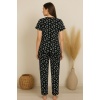 Kadın Siyah Kalp Desenli Fiyonklu Kısa Kollu Uzun Pijama Takımı