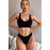 Kadın Siyah Seamless Tanga Sütyen Takım – Modern, Konforlu ve Günlük Kombinlere Uygun