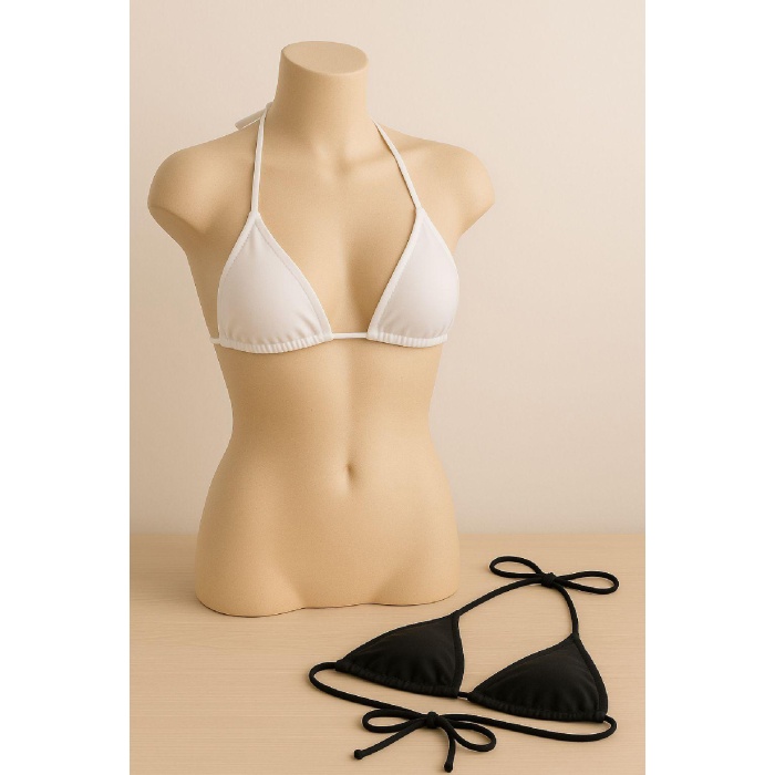 Kadın Siyah ve Beyaz Minimal Kesim Üçgen Bikini Üstü – Modern ve Şık Tasarım