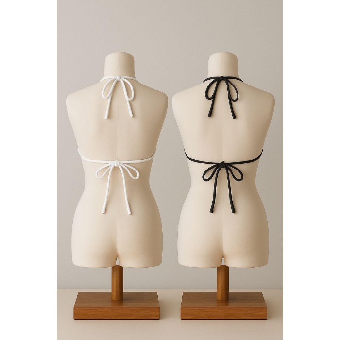 Kadın Siyah ve Beyaz Minimal Kesim Üçgen Bikini Üstü – Modern ve Şık Tasarım