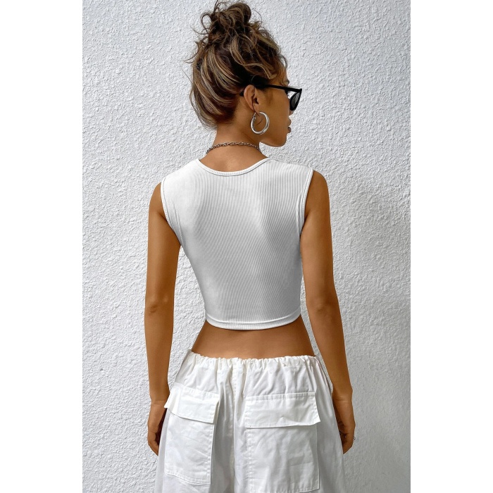 Kadın Beyaz Kare Yaka Kalınlaşan Omuz Detaylı Crop Top Bluz