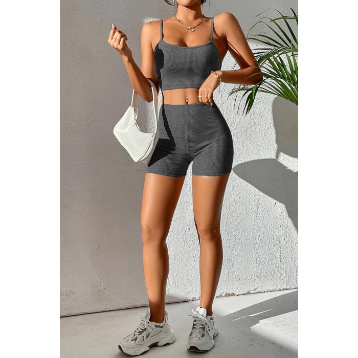 Kadın Antrasit Gri Şortlu Kaşkorse Gecelik Takım – Modern, Konforlu ve Günlük Kombinlere Uygun