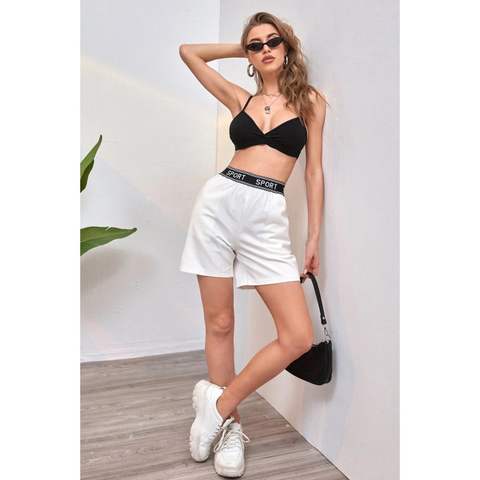 Kadın Siyah Kapsız Sırtı Açık Crop Top Bluz – Şık, Rahat ve Kolay Kombinlenebilir