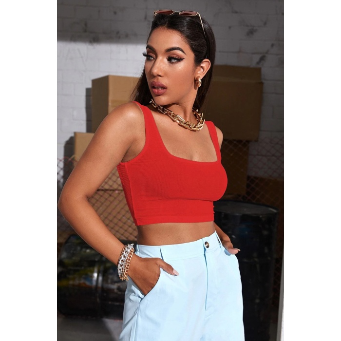 Kadın Kırmızı Kalın Askılı Crop Top Büstiyer – Modern ve Şık Tasarım