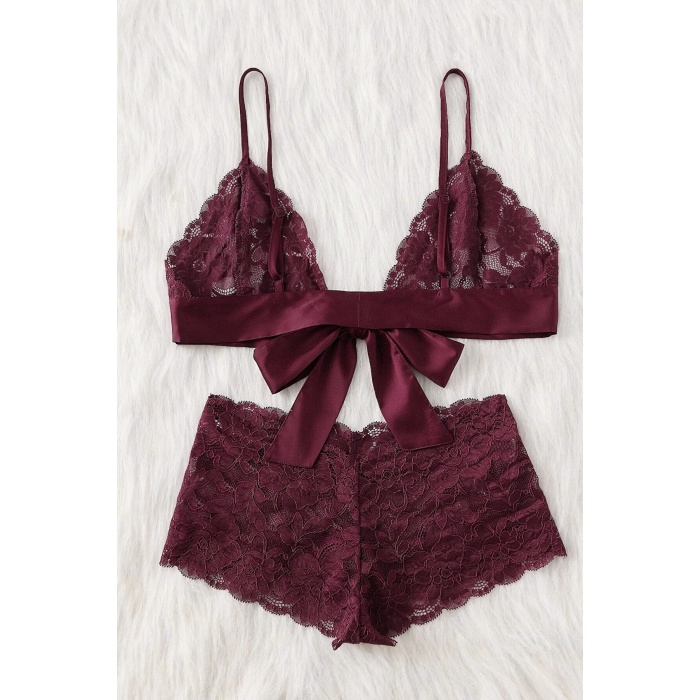 Kadın Bordo Dantelli & Kurdelalı Sütyen Külot Takımı – Modern, Konforlu ve Günlük Kombinlere Uygun