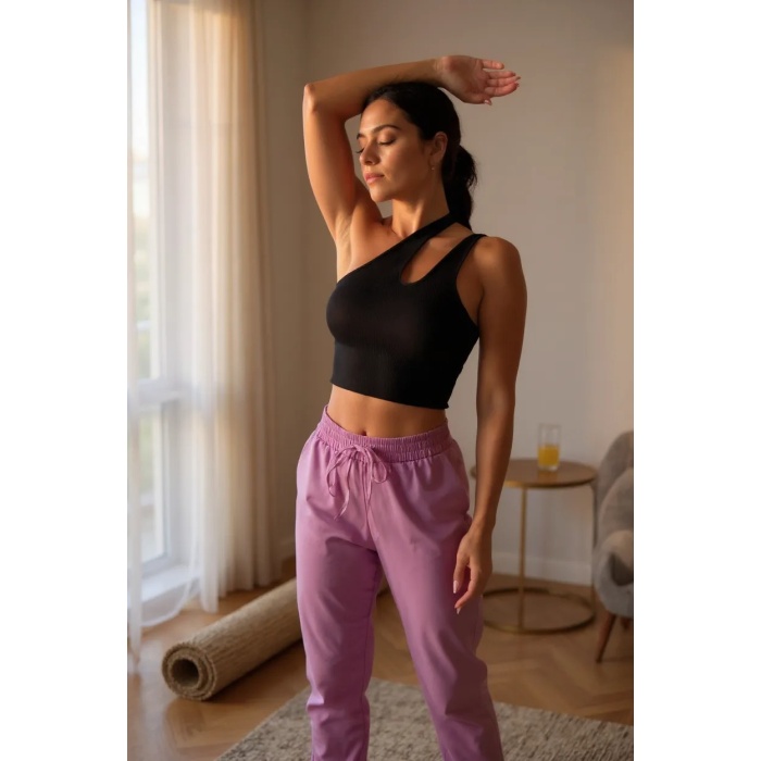 Kadın Siyah Tek Omuz Cut Out Detaylı Crop Top Bluz
