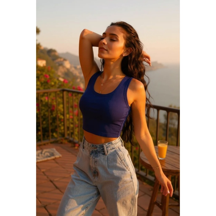 Kadın Lacivert Kare Yaka Crop Top Bluz