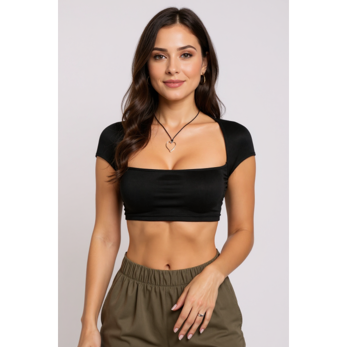 Kadın Siyah Sırt Dekolteli ve Boyundan Bağlamalı Yarım Kol Crop Top Bluz – Şık, Rahat ve Kolay Kombinlenebilir