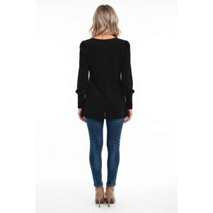 Kadın Uzun Kollu Düğmeli Mevsimlik Bluz – Yumuşak Dokulu, Esnek ve Sıcak Tutan Kumaş