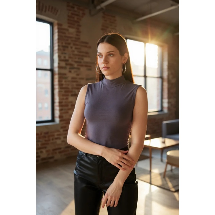 Kadın Antrasit Gri Kolsuz Balıkçı Yaka Basic Bluz
