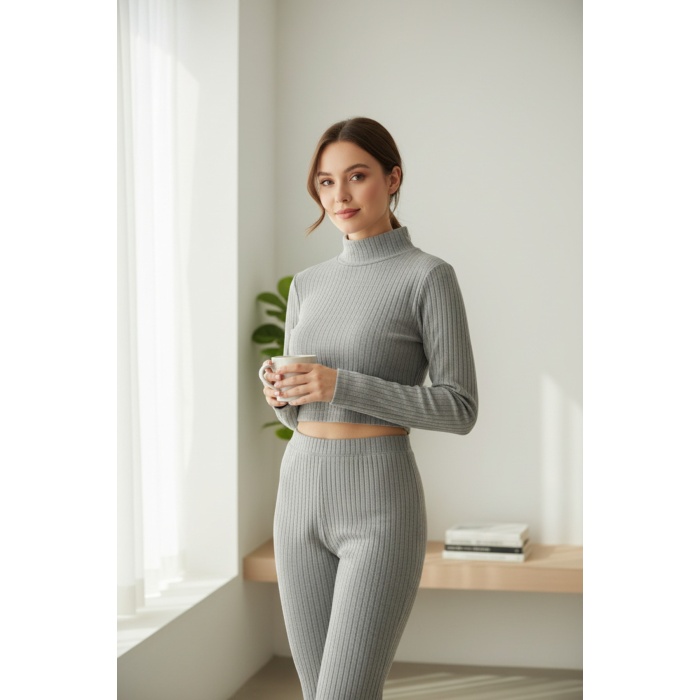 Kadın Fitilli Eşofman Takımı – Gri Boğazlı Crop Üst & İspanyol Paça Pantolon, Esnek Rahat Kalıp