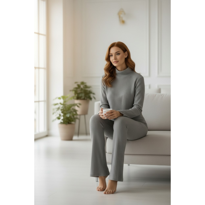 Kadın Fitilli Eşofman Takımı – Gri Boğazlı Crop Üst & İspanyol Paça Pantolon, Esnek Rahat Kalıp