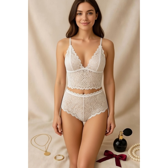 Kadın Beyaz Dantel Bralet Şort Takımı – Romantik ve Zarif İç Giyim