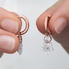 Lucky Life 925 Ayar Gumuss Rose Sallantılı Manolya Çiçeği Lucky Life Lucky Life Kadın Küpe