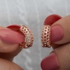 Lucky Life 925 Ayar Gumuss Rose Petek Desenli Halka Lucky Life Lucky Life Kadın Küpe