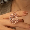 ​​​Lucky Life 925 Ayar Gumuss Yaşam Çiçeği Kolye