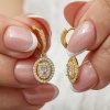 Lucky Life Gümüşş Gold Oval Taşlı Sallantılı Küpe