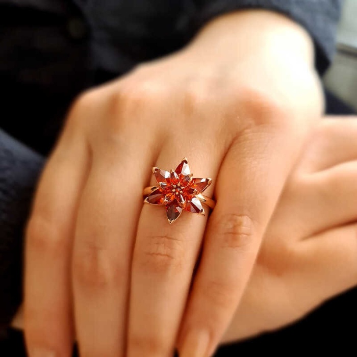 Lucky Life 925 Ayar Gumuss  Rose Kırmızı Lotus Çiçeği Yüzük