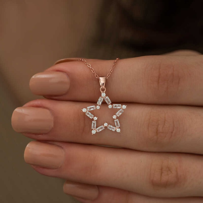 ​Lucky Life 925 Ayar Gumuss  Rose Baget Taşlı Yıldız Kolye