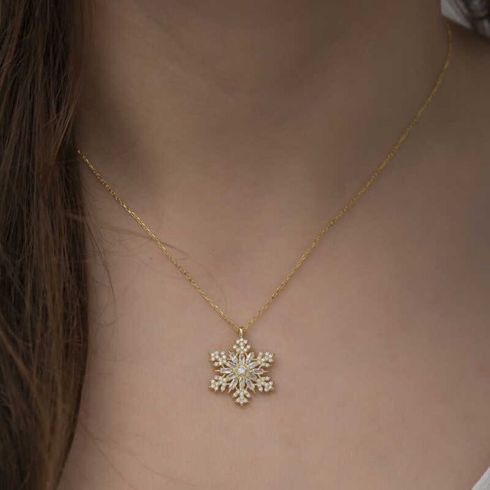 Lucky Life 925 Ayar Gumuss  Gold Kar Tanesi Kolye