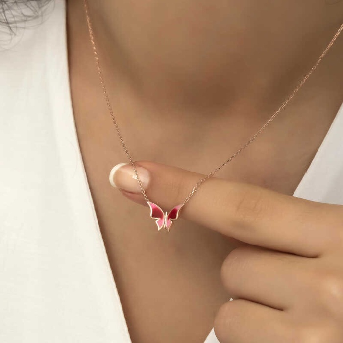 Lucky Life 925 Ayar Gumuss  Rose Minimal Kelebek Bayan Kolye