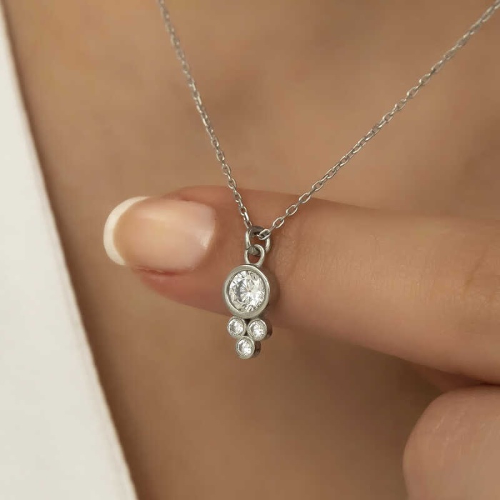 Lucky Life 925 Ayar Gumuss  Çiğ Damlası Yuvarlak Tektaş Bayan Kolye