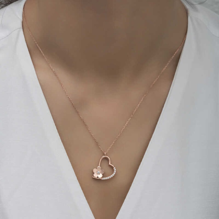 Lucky Life 925 Ayar Gumuss  Rose Çiçekli Kalp Lucky Life Lucky Life Lucky Life Kadın Kolye