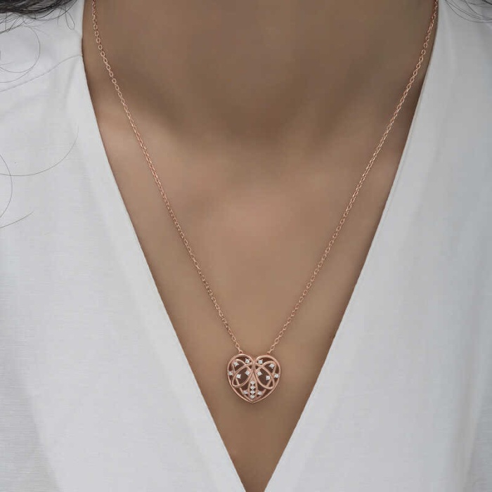 Lucky Life 925 Ayar Gumuss  Rose Bombeli Kalp Lucky Life Lucky Life Lucky Life Kadın Kolye