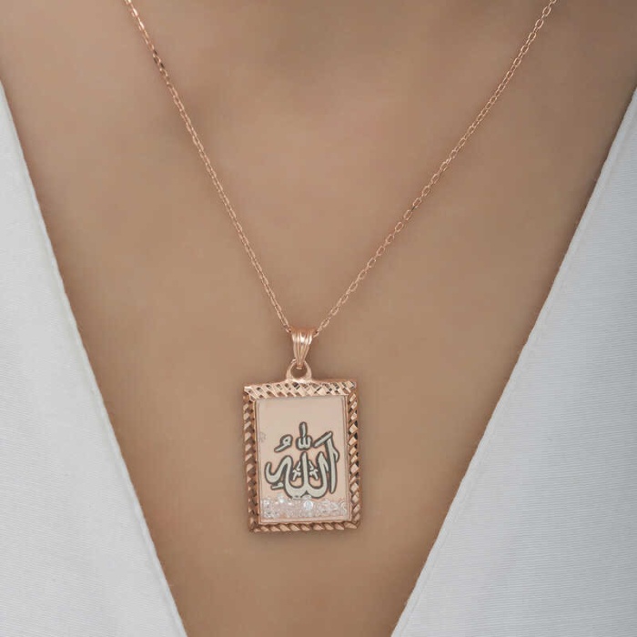 Lucky Life 925 Ayar Gumuss  Rose Allah Yazılı Lucky Life Lucky Life Lucky Life Kadın Kolye